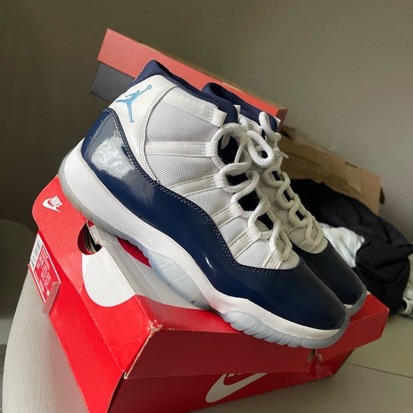 Jordan Other - Jordan 11 win like 82